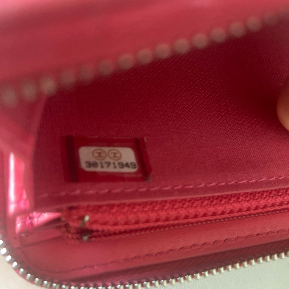 Authentic CHANEL Pink Floral Embossed Zip-Around Wallet for Women (Discontinued) - Picture 5 of 5